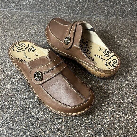 Propet Clogs Brown Leather Womens Sz 8.5 M(B) Comfort Casual Mule Slip Resistant - Picture 1 of 11